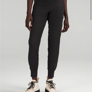 Black Lululemon Align Joggers - Size 2